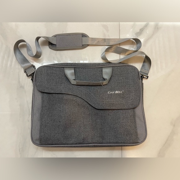 Laptop bag - Picture 1 of 12